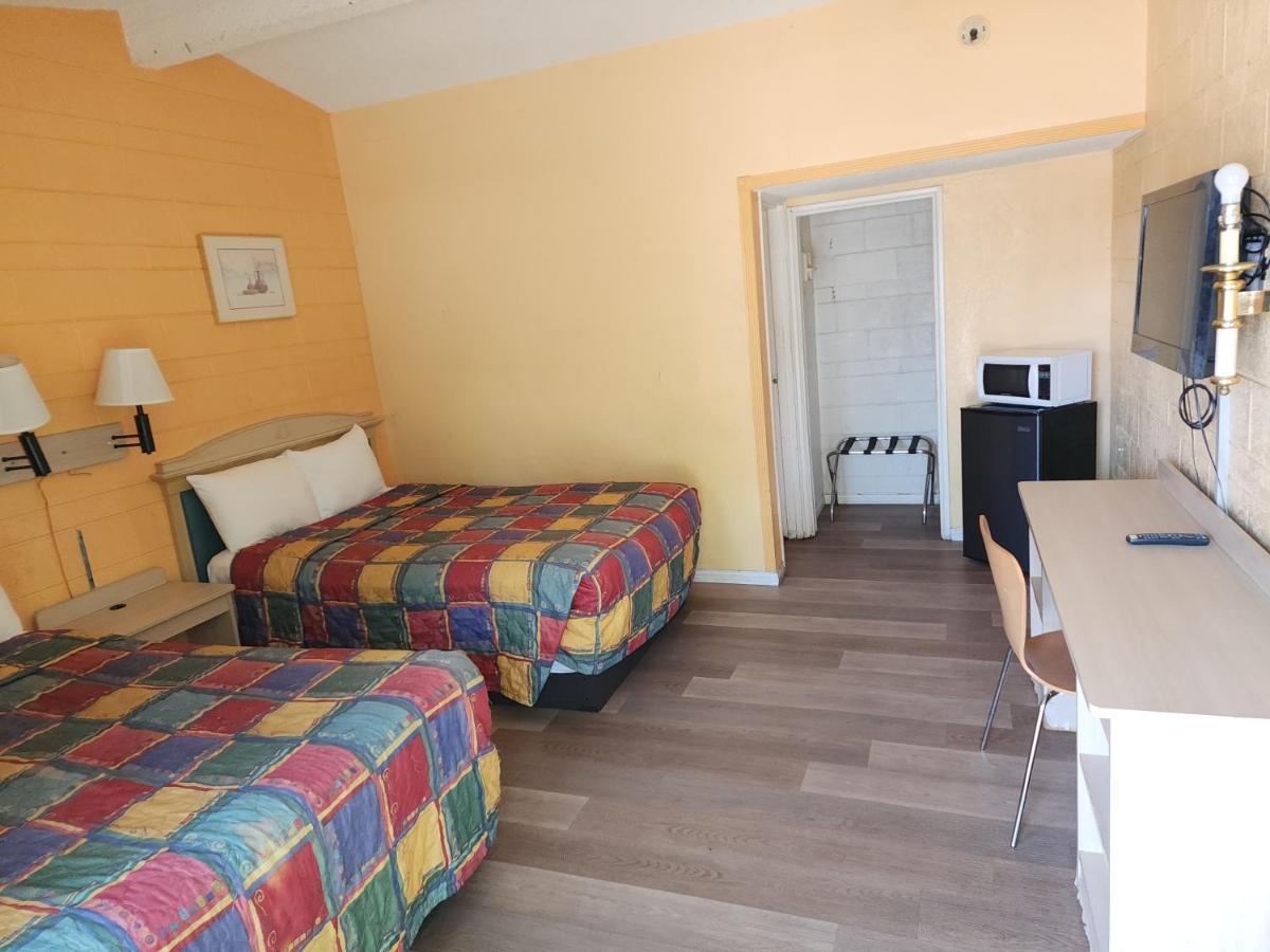 Town House Motel Lancaster Ngoại thất bức ảnh