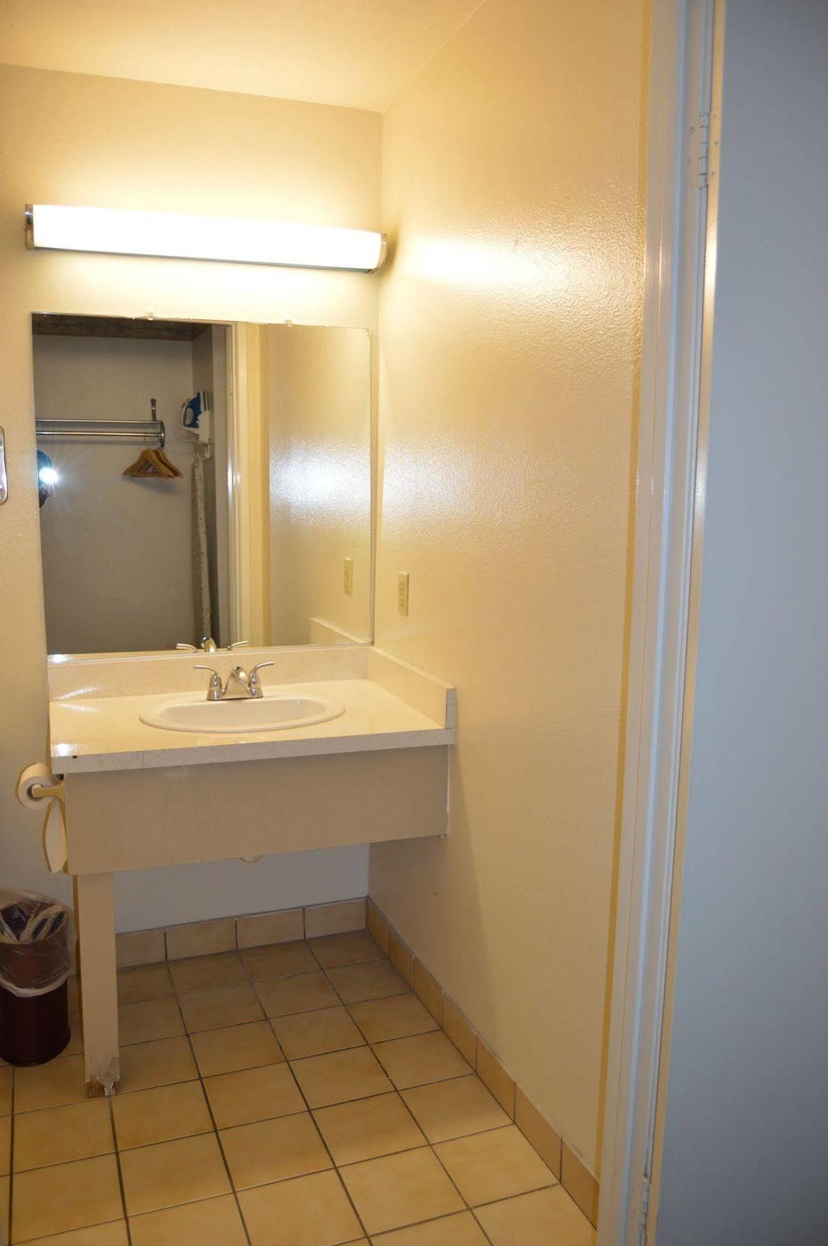 Town House Motel Lancaster Ngoại thất bức ảnh