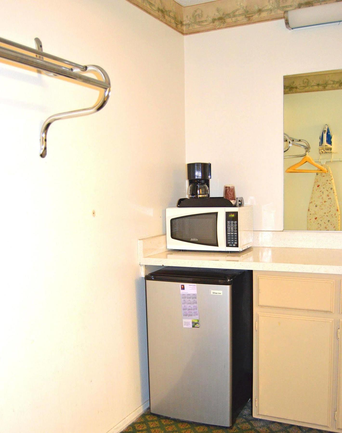 Town House Motel Lancaster Ngoại thất bức ảnh