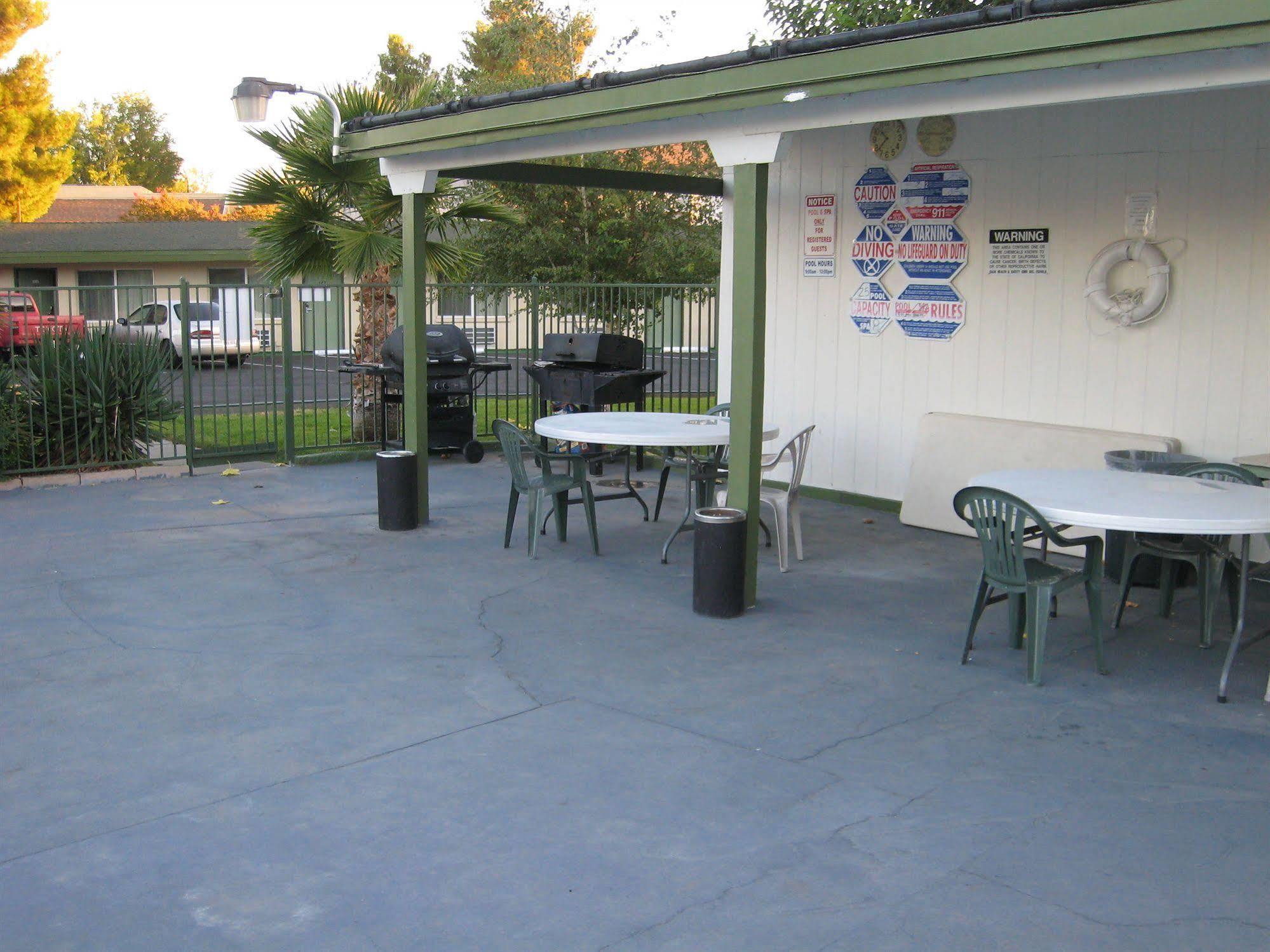 Town House Motel Lancaster Ngoại thất bức ảnh