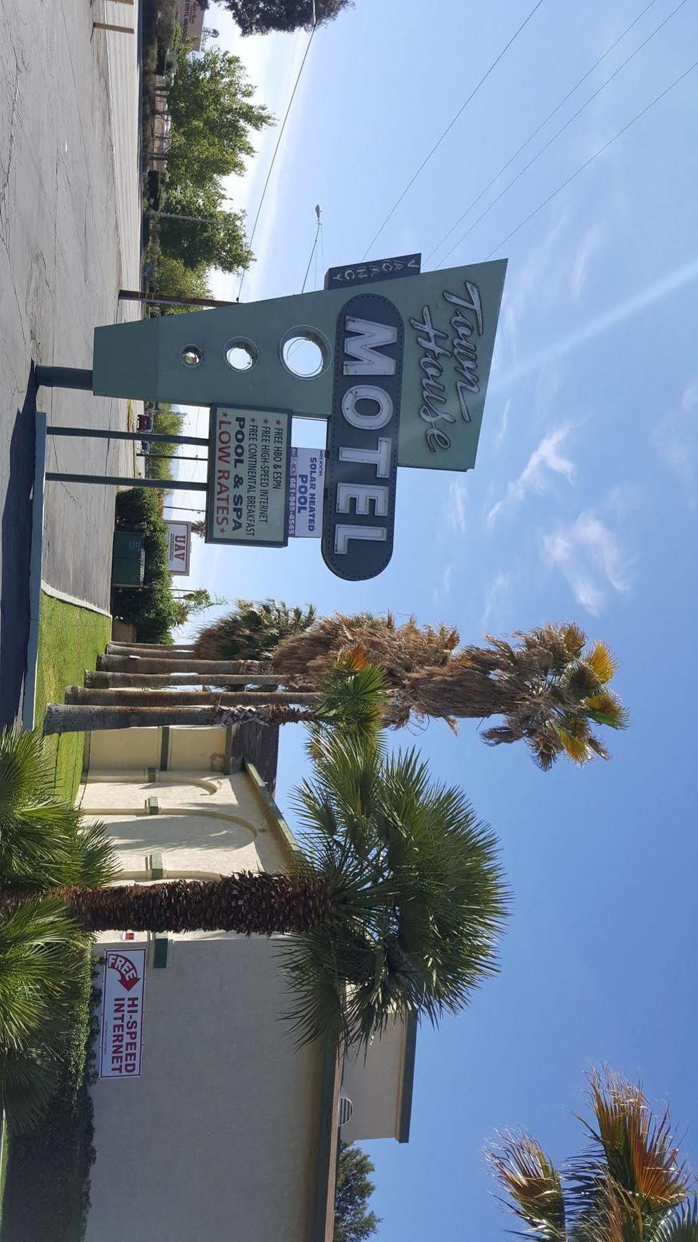 Town House Motel Lancaster Ngoại thất bức ảnh